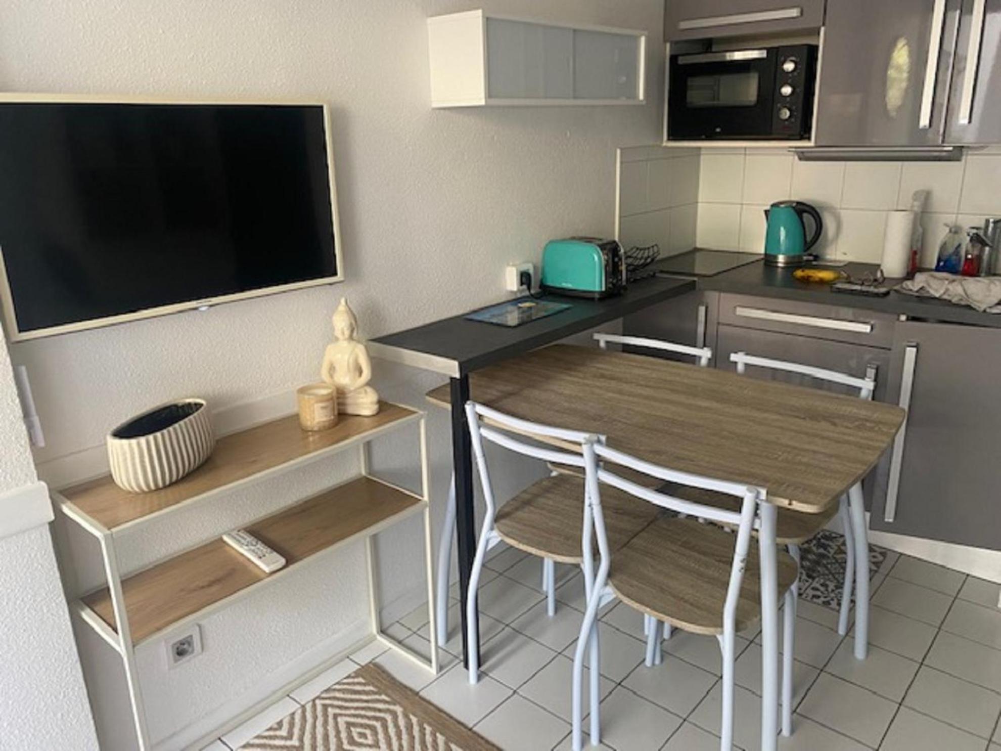 Vittoria Immobilier 4-Reglement Sur Place -Cheques Vacances Acceptes ลา กร็องเดอ-ม็อต ห้อง รูปภาพ