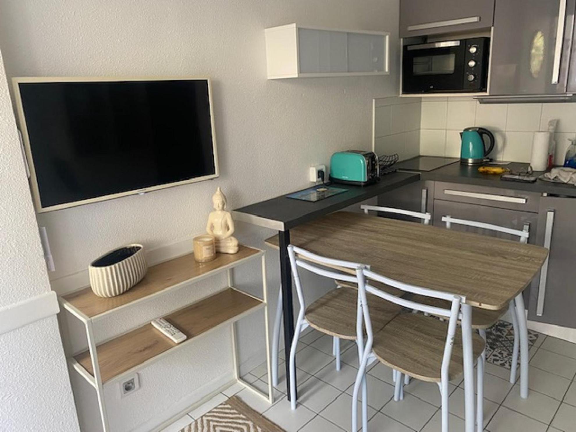 Vittoria Immobilier 4-Reglement Sur Place -Cheques Vacances Acceptes ลา กร็องเดอ-ม็อต ห้อง รูปภาพ